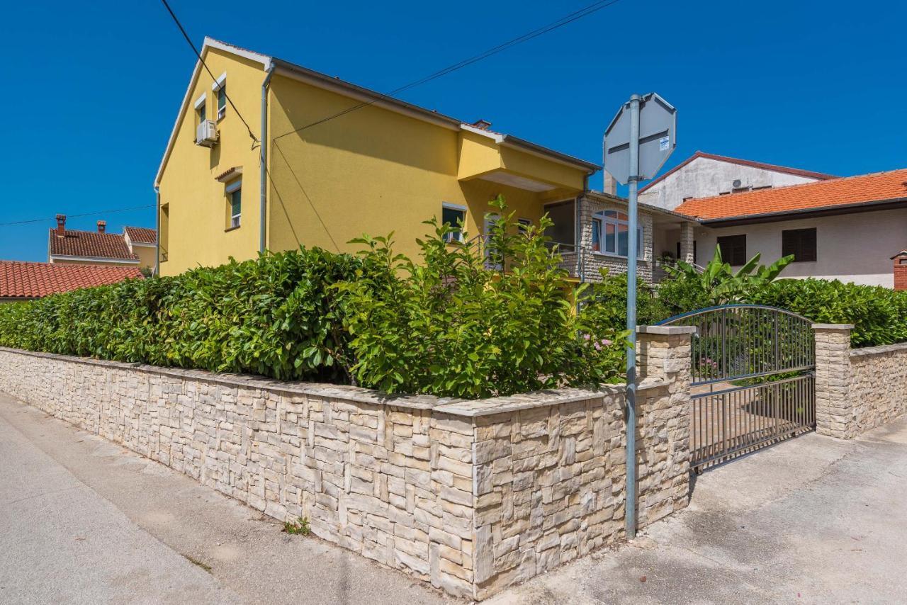 Dali Apartman Zára Kültér fotó