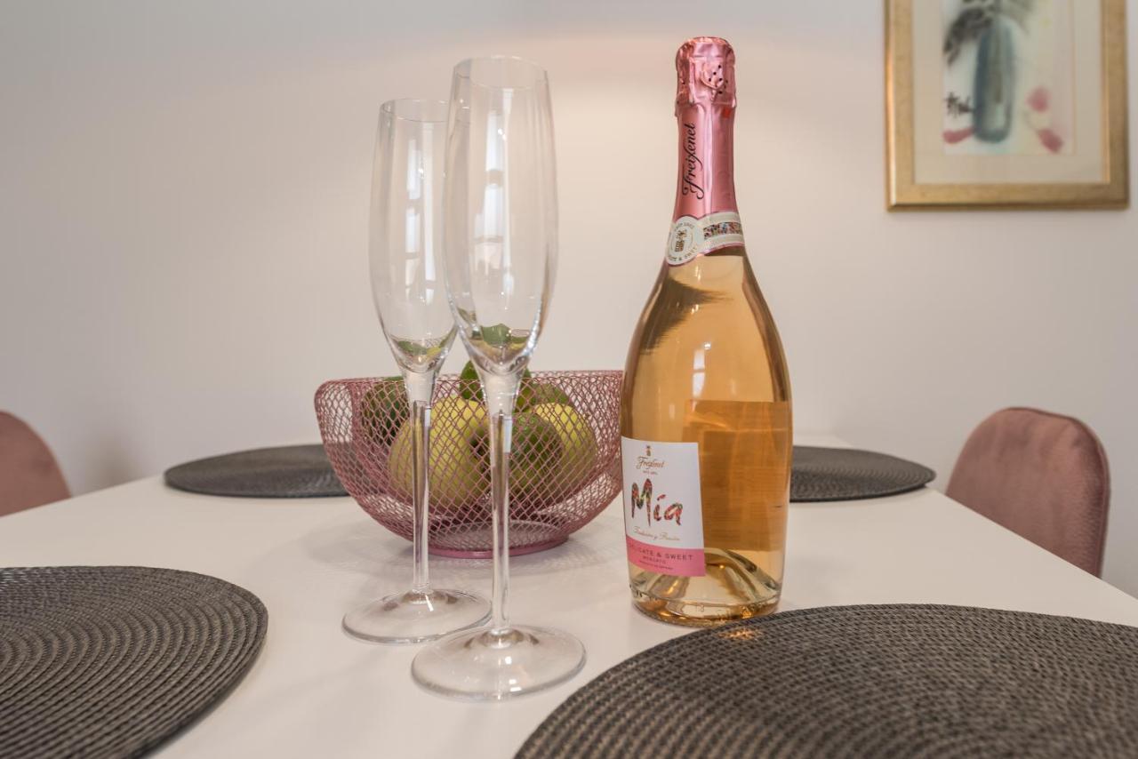 Dali Apartman Zára Kültér fotó